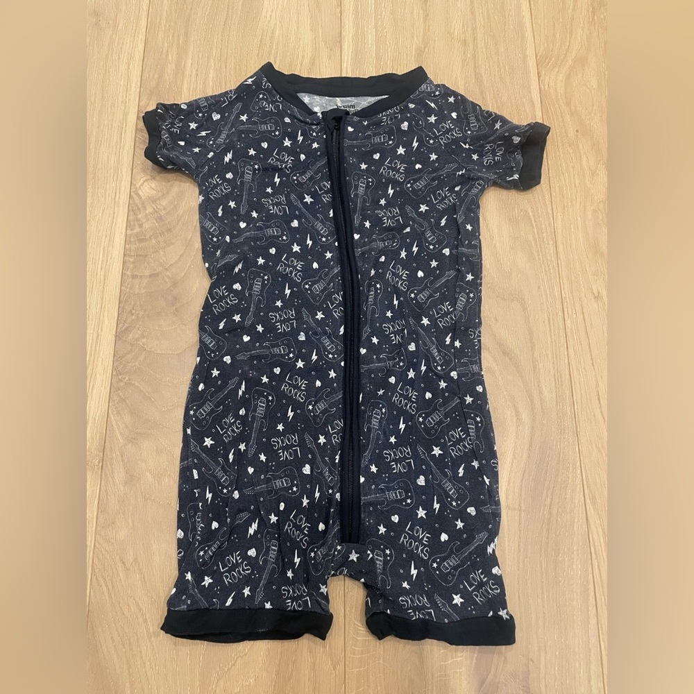 Dream big little co. Love Rocks' Short Sleeve Baby One-Piece Romper